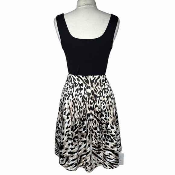 WHBM leopard print a line fit and flare skirt size 8 - Picture 6 of 9